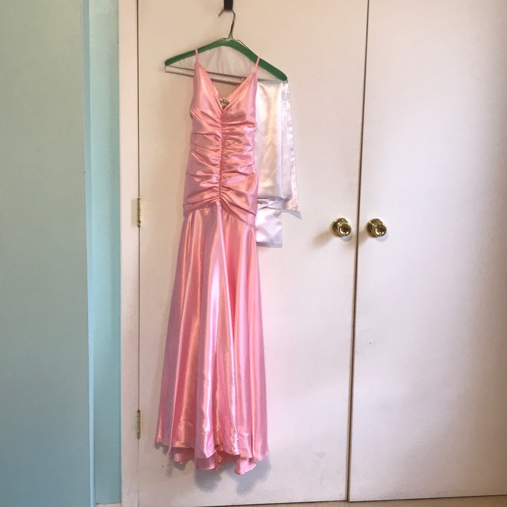 Jessica Miclintock pink prom dress with shawl
